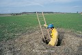 Les effondrements accidentels au milieu des champs permettent de découvrir de nouveaux souterrains (Poitou, France). Poitou 
 centre-ouest 
 champ 
 effondrement 
 souterrain 
 souterrain aménagé 
 souterrain-refuge 