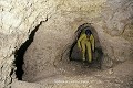 Galerie annulaire creusée dans du calcaire (Blésois, France). Blésois 
 France 
 souterrain 
 souterrain aménagé 
 souterrain annulaire 